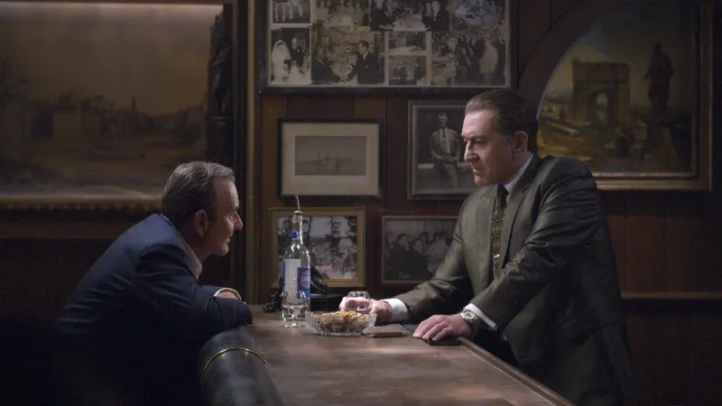 Joe Pesci a Robert De Niro ve filmu The Irishman