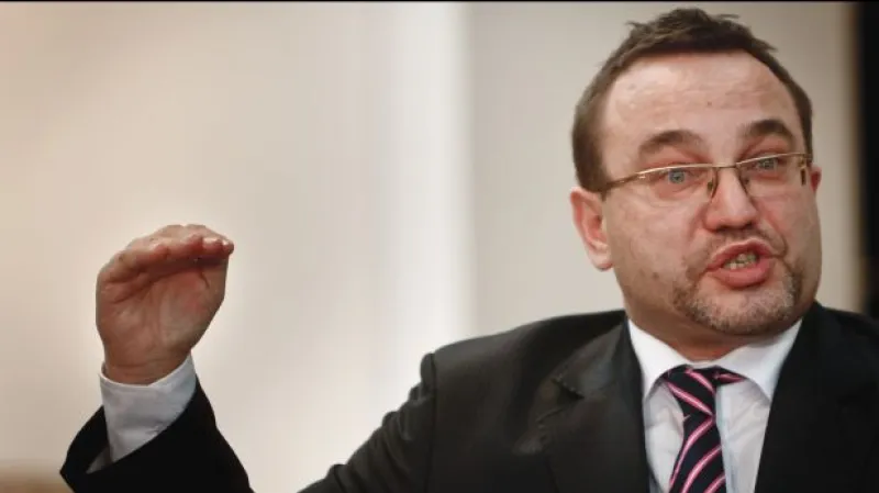 TK J. Dobeše k prodloužení akreditace plzeňských práv