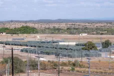 Trump plánuje poslat stovky Evropanů na Guantánamo, píše WP