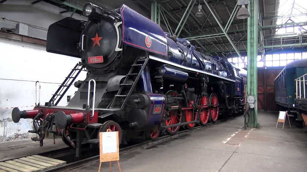 Parní lokomotiva v depozitáři NTM v Chomutově