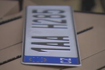 Na pražských registračních značkách přibude písmeno, dochází kombinace