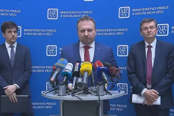 Mimořádné valorizace nahradí příspěvek k důchodu, oznámil Jurečka