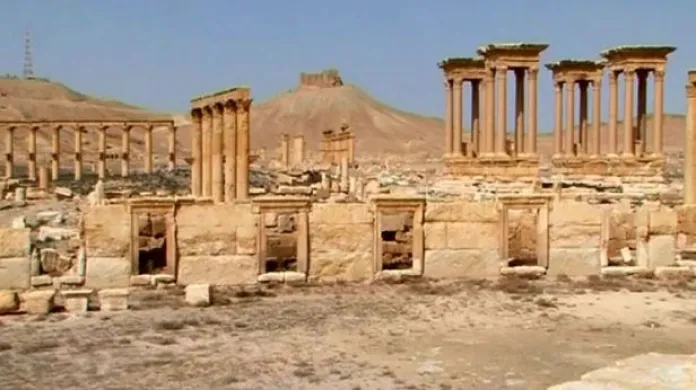 IS dobyl skoro celou Palmýru