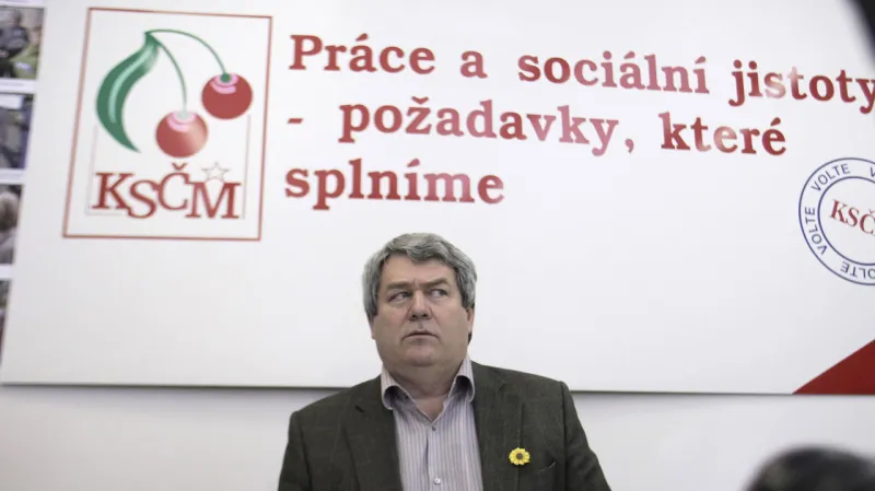 Vojtěch Filip při kampani KSČM