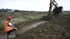 Začal archeologický průzkum na připravovaném úseku Pražského okruhu D1–Běchovice