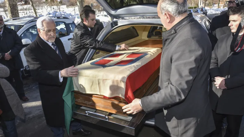 Převoz ostatků Viktora Emanuela III. do Itálie