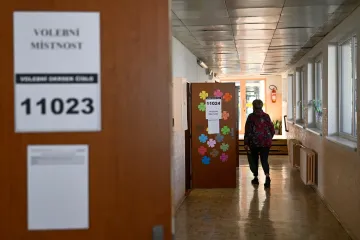 STAN a ČSSD přijdou po senátních volbách o peníze. ODS si polepší