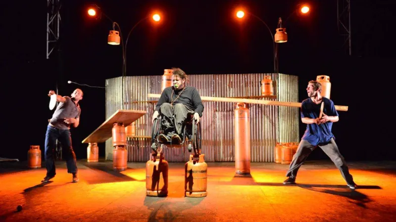 Cirque Inextremiste / Extrêmités