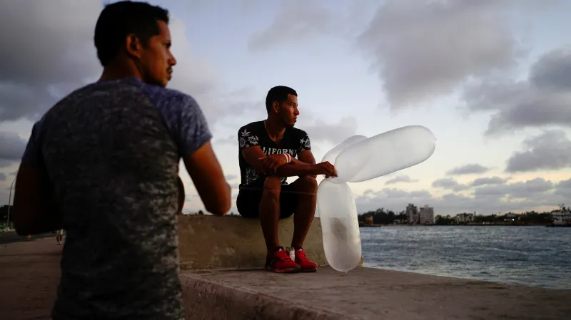 Kondomy jako nafukovací balonky