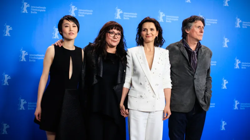 Tvůrci filmu Nadie quiere la noche (Nikdo nechce noc)