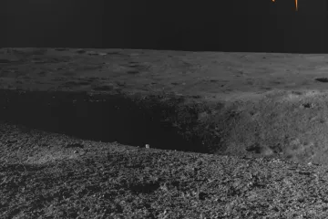 Indické měsíční vozítko stráví lunární noc ve spánku. Zda opět procitne, se neví