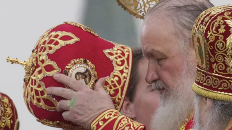 Kirill na desetitisícovém shromáždění