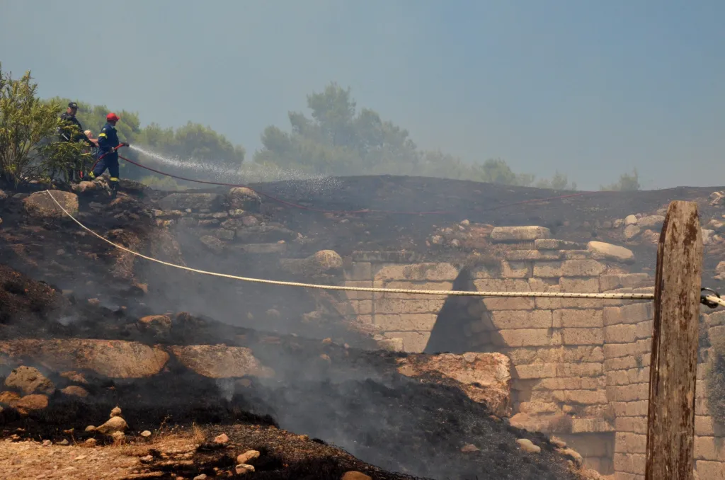 Požár v historickém koplexu řeckých Mykén