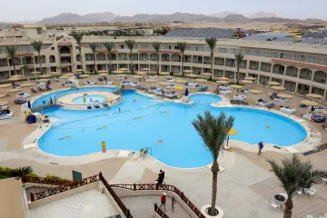 Palestinští teroristé se po propuštění nacházejí v luxusním egyptském hotelu