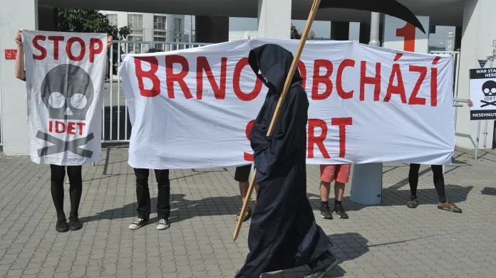 Protest proti veletrhu IDET v Brně