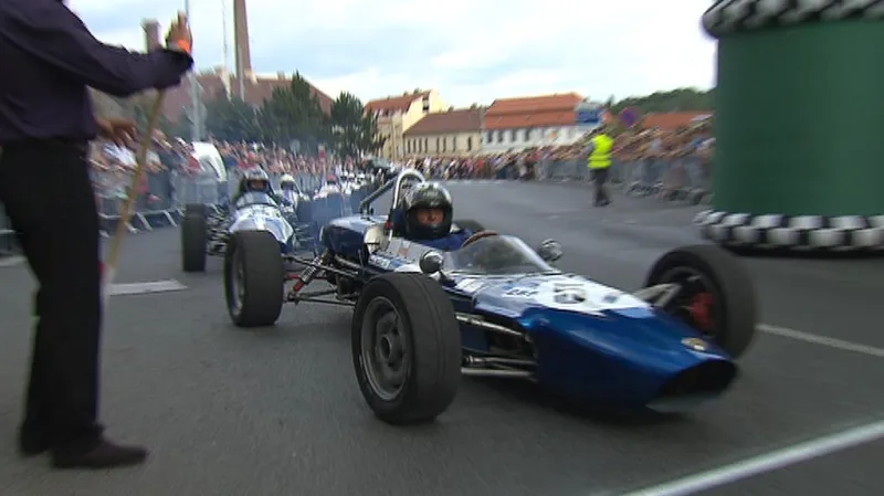 Sraz veteránů ve Zbraslavi