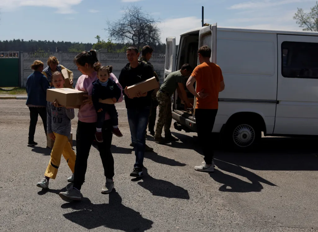 Ukrajinci se po odchodu Rusů vracejí do svých domovů. Někteří ho jen těžko poznávají