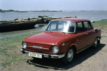 Letní dovolená bez železné opony. Před třiceti lety mohli Čechoslováci vyrazit na Západ za rekreací