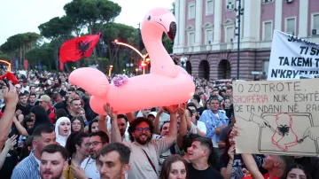 Albánské protesty proti výstavbě luxusního resortu Jareda Kushnera