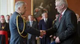 Prezident Zeman jmenoval Jaromíra Šebestu do hodnosti generála