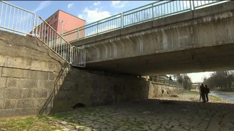 Ekologové proti stavbě protipovodňové zdi v Rokycanech