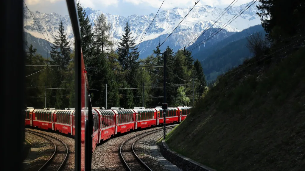 Cesta Bernina Expressem