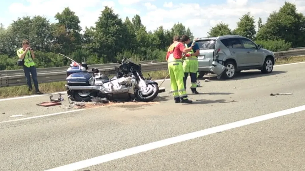 Nehoda u Holubic na dálnici D1