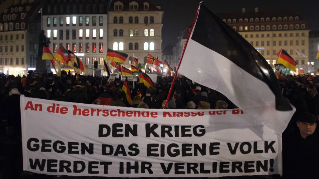 Demonstrace hnutí Pegida v Drážďanech