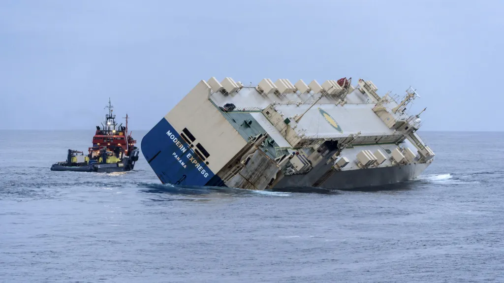 Záchrana lodi Modern Express