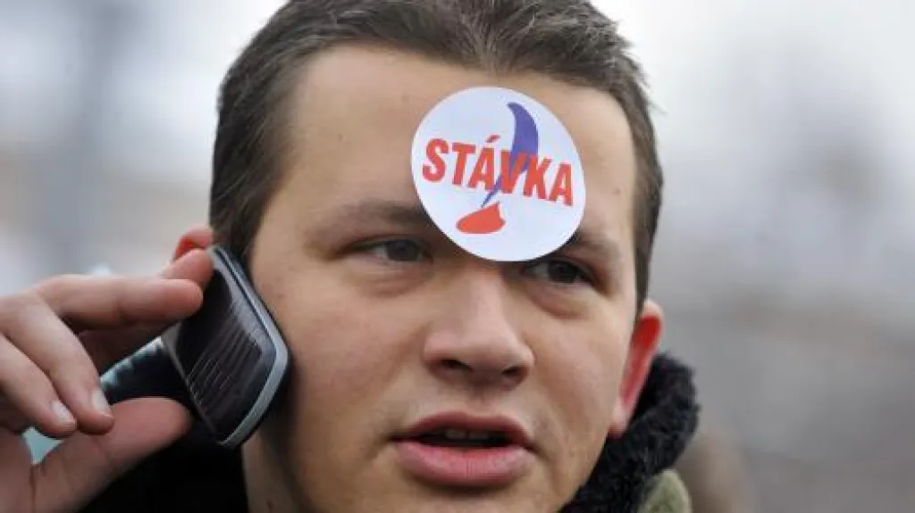 Odboráři vyjadřují nespokojenost s úsporami