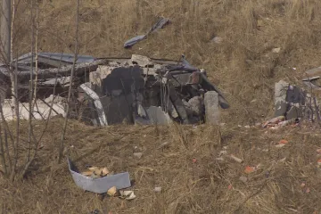 Trosky po výbuchu v Poličce zůstávají až stovky metrů daleko