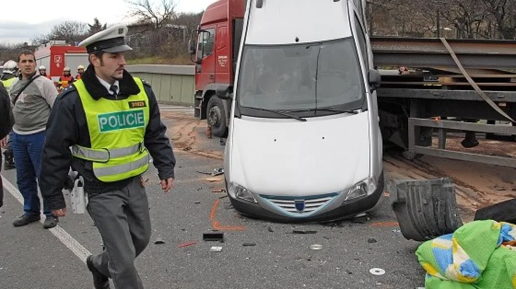 Policie vyšetřuje nehodu