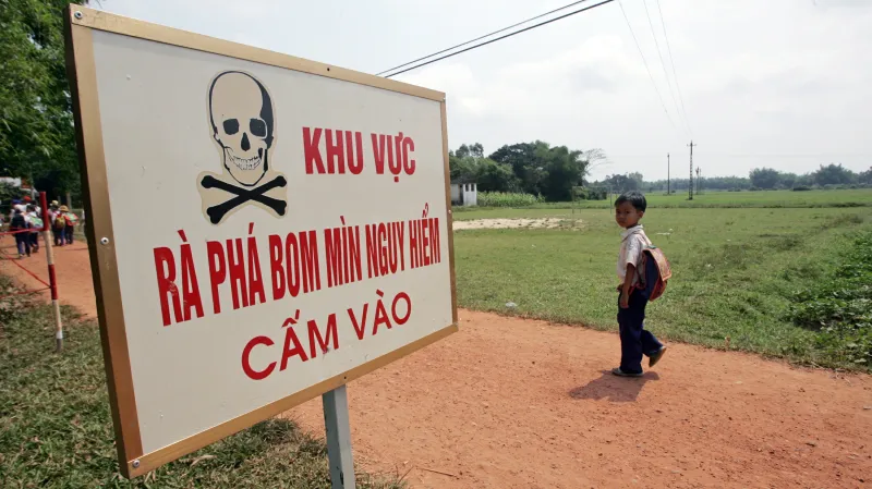 Varování před minami ve Vietnamu
