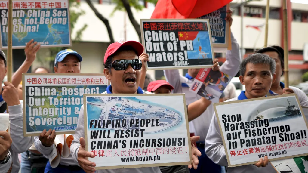Filipínci protestují proti čínské expanzi v moři