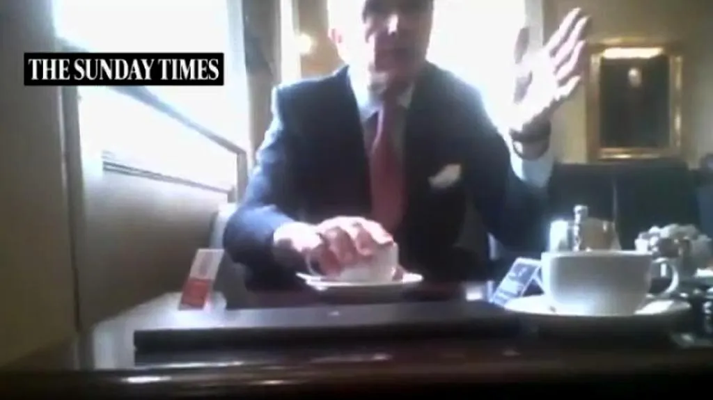 Záběry Sunday Times z rozhovorů s generály