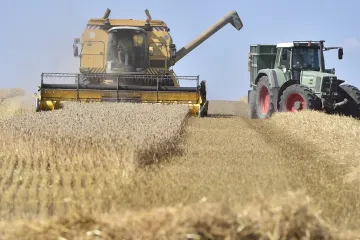 Stát ustoupil od úplného zákazu glyfosátu. Omezení bude platit jen u obilovin a řepky 