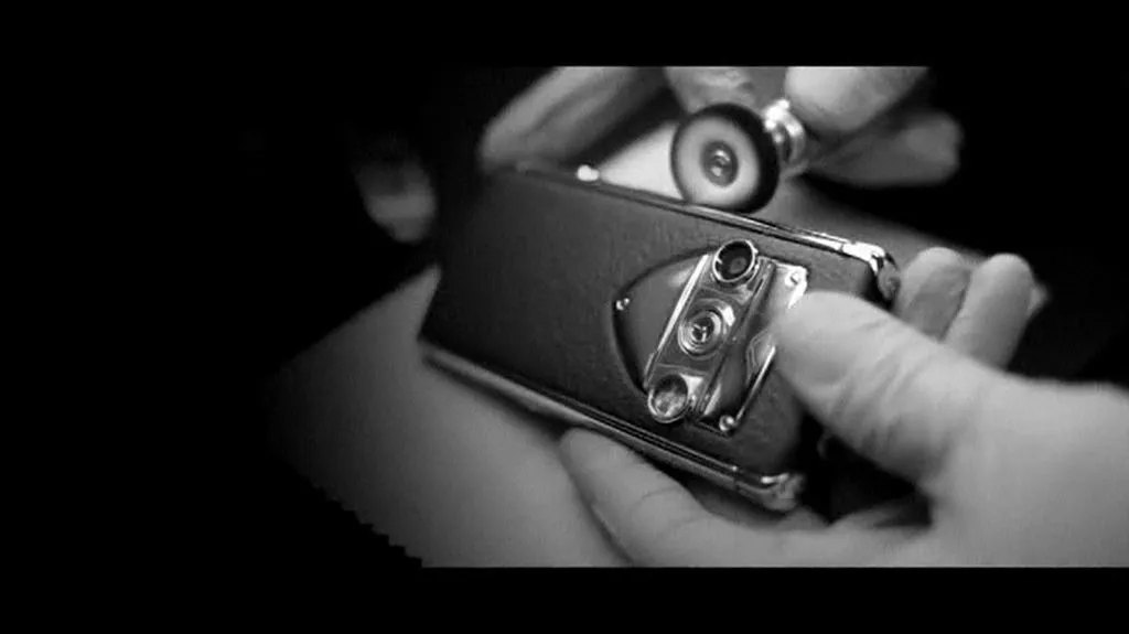 Luxusní mobilní telefon