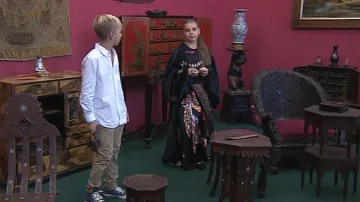 Historii hradu seniorům přiblížily scénky dětí