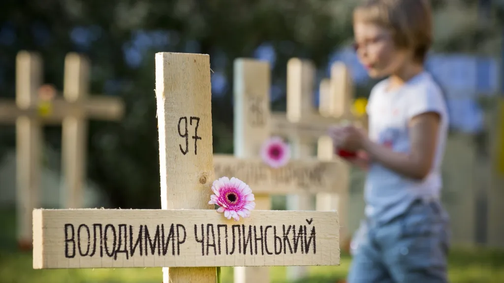 Symbolický hřbitov za padlé Ukrajince