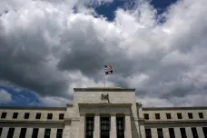 Americký Fed zvýšil kvůli inflaci úrokovou sazbu nad tři procenta
