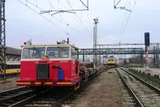 Vlak RegioJetu projel na červenou, od srážky ho dělilo 37 metrů. Mimořádností na železnici výrazně přibývá