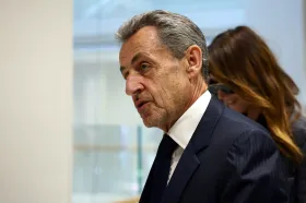 Francie vzala exprezidentovi Sarkozymu Řád čestné legie