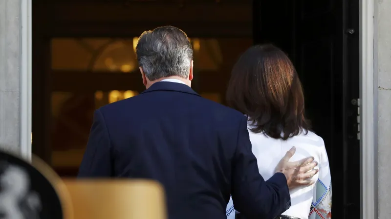 Cameron s manželkou Samanthou