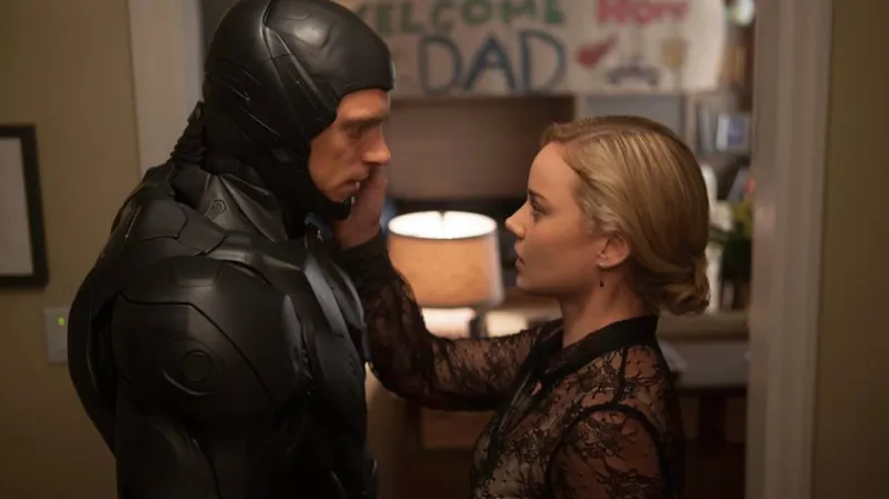 Robocop / Joel Kinnaman, Abbie Cornishová