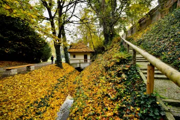 Pražský hrad o víkendu mimořádně zpřístupnil celý Jelení příkop. Býval otevřen běžně