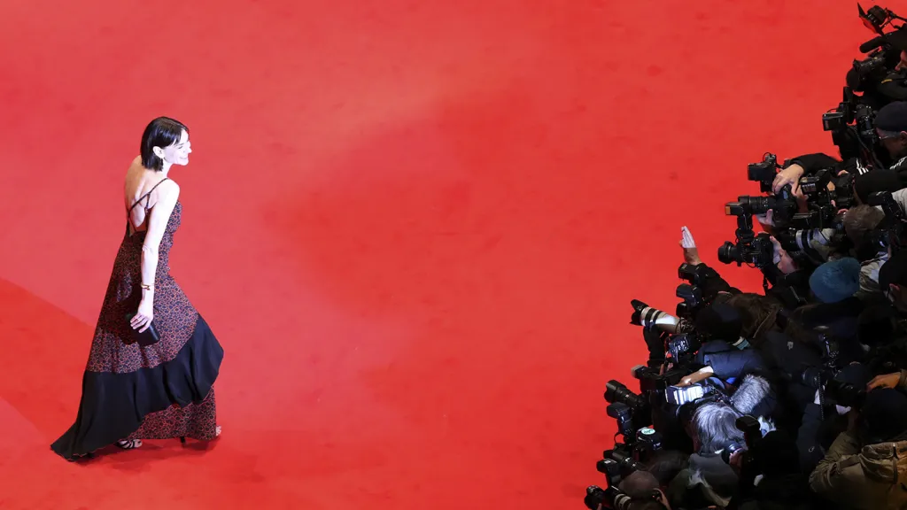 Německá herečka Corinna Harfouchová