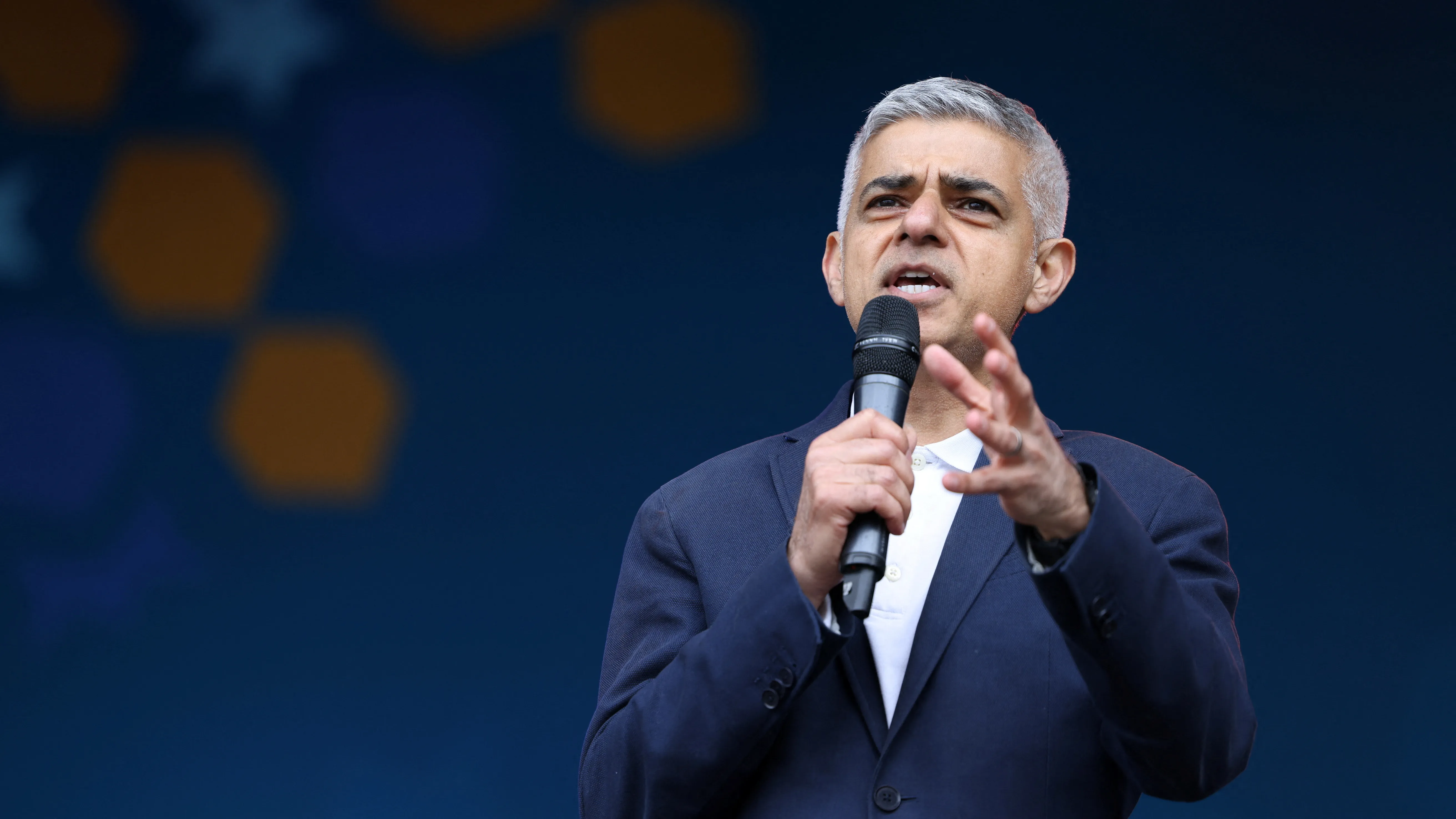 Labourista Sadiq Khan byl potřetí zvolen starostou Londýna