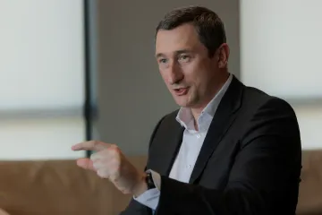 Ukrajinský soud poslal do vazby někdejšího vicepremiéra kvůli údajné korupci