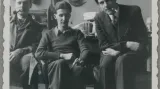 Sochař Alexandr Golovin a básníci Anatolij Steiger a Vladimir Mansvětov (1935)