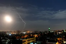 Izrael útočil raketami u Damašku, píší tamní média